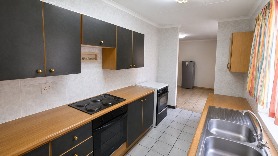 2 Bedroom Property for Sale in Roodia Free State